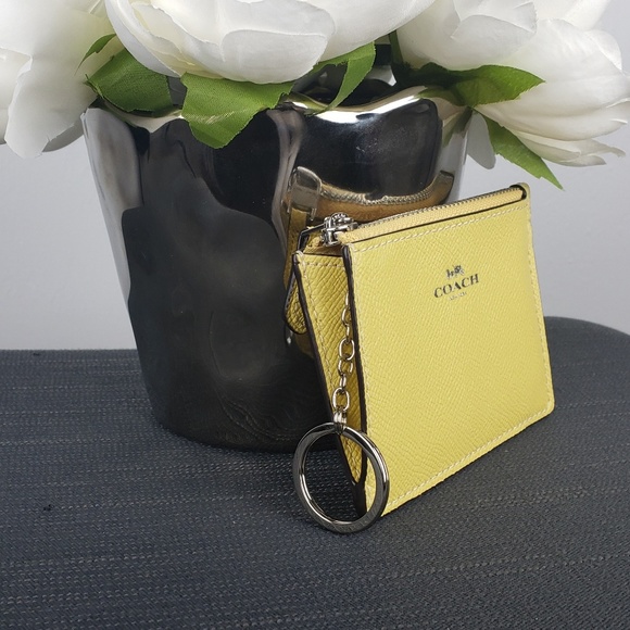 COACH Yellow Skinny Card and Keychain Case F12186 - Picture 4 of 8